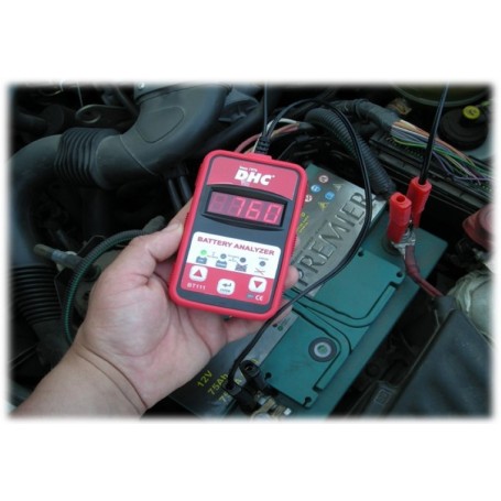 Tester de baterii digital